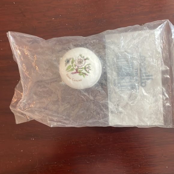 Portmeirion botanic garden drawer pulls floral cabinet knobs flowers bundle 6 - Picture 8 of 9